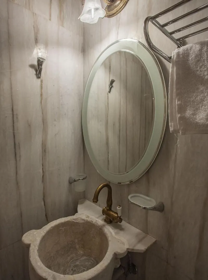 Hamam Oriental Suites Rethymno 2*,